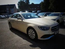 Beige Gebraucht 2021 Mercedes E220 Limousine | 17.900 € (Fairer Preis)