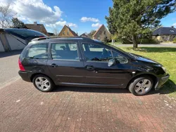 Schwarz Gebraucht 2004 Peugeot 307 Tendance Kombi | 1.250 € (Guter Preis)