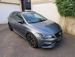 Grau Gebraucht 2019 Cupra Leon Kombi | 25.999 € (Etwas zu teuer)
