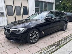 Schwarz Gebraucht 2019 BMW 520 Kombi | 18.400 € (Superpreis)