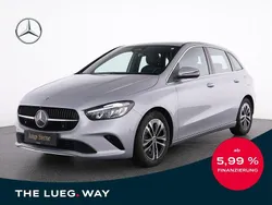 Silber Gebraucht 2024 Mercedes B180 Progressive Van / Kleinbus | 30.780 € (Guter Preis)