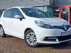 Weiß Gebraucht 2015 Renault Scénic III Initiale Paris Van / Kleinbus | 7.680 € (Etwas zu teuer)