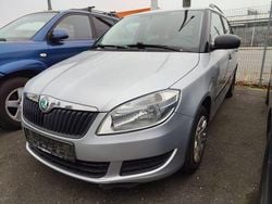 Silber Gebraucht 2012 Skoda Fabia Active Kombi | 1.490 €