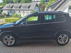 Schwarz Gebraucht 2015 VW Tiguan LOUNGE SUV | 16.800 € (Fairer Preis)