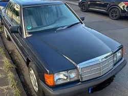 Blau Gebraucht 1990 Mercedes 190 Limousine | 5.900 €