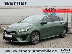 Grün Gebraucht 2024 Kia ProCeed GT-Line Kleinwagen | 32.965 € (Teuer)