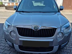 Braun Gebraucht 2012 Skoda Yeti Ambition SUV | 6.200 € (Guter Preis)
