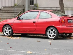Rot Gebraucht 2000 Renault Mégane Coupé Coupé | 800 €