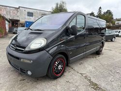 Schwarz Gebraucht 2005 Opel Vivaro Van | 3.990 € (Guter Preis)