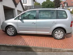 Silber Gebraucht 2005 VW Touran Van / Kleinbus | 3.200 € (Teuer)