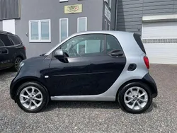 Cbsfarbe schwarz Gebraucht 2015 Smart ForTwo Coupé Passion Kleinwagen | 7.990 € (Fairer Preis)