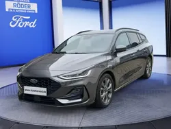 Magnetic metallic Gebraucht 2024 Ford Focus ST-Line Kombi | 25.690 € (Fairer Preis)