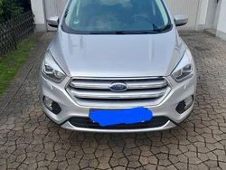 Silber Gebraucht 2019 Ford Kuga Cool & Connect SUV | 17.900 € (Etwas zu teuer)