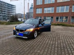 Blau Gebraucht 2011 BMW X1 SUV | 9.000 € (Fairer Preis)
