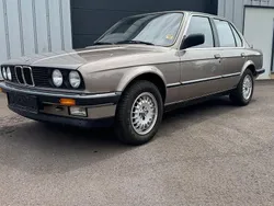 Grau Gebraucht 1987 BMW 325 Limousine | 15.999 €
