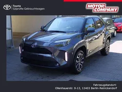 Marlingrau metallic Gebraucht 2024 Toyota Yaris Hybrid Connect Style | 26.290 € (Fairer Preis)