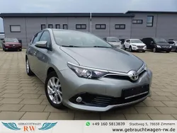 Silber Gebraucht 2016 Toyota Auris Comfort Limousine | 8.750 € (Superpreis)