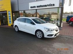 Weiß Gebraucht 2019 Renault Mégane IV LIMITED Limousine | 10.800 € (Guter Preis)