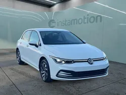 Weiß Gebraucht 2021 VW Golf VIII Style Limousine | 21.700 € (Fairer Preis)