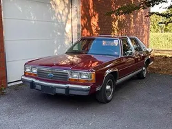 Rot Gebraucht 1989 Ford Crown Victoria Limousine | 11.900 €