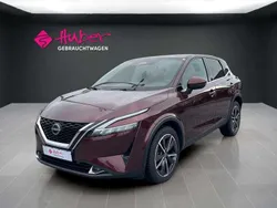 Burgundy metallic (metallic) Gebraucht 2023 Nissan Qashqai Tekna SUV | 26.390 € (Guter Preis)
