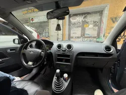 Blau Gebraucht 2005 Ford Fusion Limousine | 1.800 €