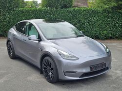 Silber Gebraucht 2023 Tesla Model Y Performance SUV | 41.700 € (Fairer Preis)
