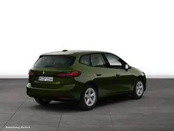 Sanremo green metallic Gebraucht 2024 BMW 216 Active Tourer Luxury Line Van / Kleinbus | 30.624 € (Etwas zu teuer)