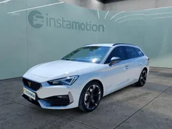 Weiß Gebraucht 2024 Cupra Leon Kombi | 31.999 € (Fairer Preis)