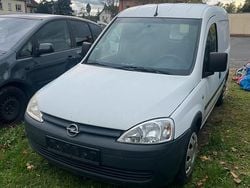 Weiß Gebraucht 2006 Opel Combo Van / Kleinbus | 880 € (Superpreis)