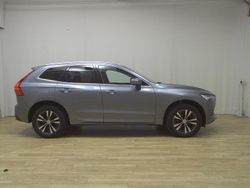 Grau Gebraucht 2021 Volvo XC60 Momentum SUV | 23.980 € (Guter Preis)