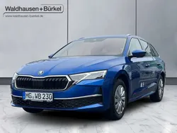 Raceblau Gebraucht 2025 Skoda Octavia Tour Kombi | 37.290 € (Fairer Preis)