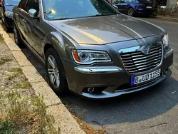 Grau Gebraucht 2011 Lancia Thema Platinum Limousine | 11.900 €