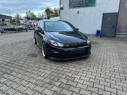 Schwarz Gebraucht 2010 VW Golf VI R Limousine | 12.500 € (Etwas zu teuer)