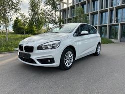 Weiß Gebraucht 2015 BMW 218 Active Tourer Van / Kleinbus | 12.300 € (Fairer Preis)