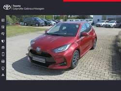 Rot Gebraucht 2021 Toyota Yaris Hybrid Club Kleinwagen | 17.950 € (Superpreis)