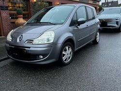 Grau Gebraucht 2009 Renault Grand Modus Dynamique Van / Kleinbus | 1.100 € (Fairer Preis)