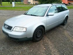 Silber Gebraucht 1998 Audi A6 Kombi | 600 € (Guter Preis)