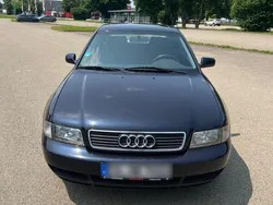 Blau Gebraucht 1998 Audi A4 Design Limousine | 1.050 € (Guter Preis)