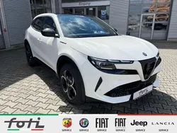 Bianco sempione Neu 2025 Alfa Romeo GT Junior SUV | 34.990 € (Fairer Preis)