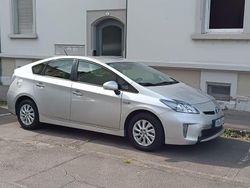 Silber Gebraucht 2014 Toyota Prius Life Kleinwagen | 13.500 € (Fairer Preis)