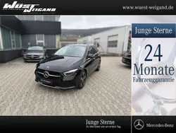 Schwarz Gebraucht 2025 Mercedes B200 Progressive Van / Kleinbus | 41.490 € (Teuer)