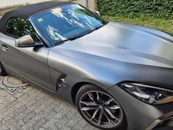 Grau Gebraucht 2024 BMW Z4 M Sport Cabrio | 51.550 € (Fairer Preis)