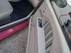 Rot Gebraucht 2013 Renault Twingo Initiale Paris Kleinwagen | 3.700 € (Fairer Preis)