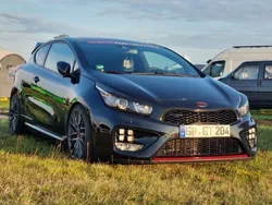 Schwarz Gebraucht 2015 Kia ProCeed Kleinwagen | 11.500 € (Fairer Preis)