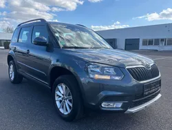 Grau Gebraucht 2016 Skoda Yeti Ambition SUV | 10.900 € (Guter Preis)