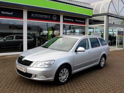 Silber Gebraucht 2011 Skoda Octavia Impuls Edition Kombi | 3.699 € (Superpreis)
