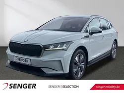 Moon weiss perleffekt Gebraucht 2021 Skoda Enyaq iV Comfort SUV | 24.880 € (Superpreis)