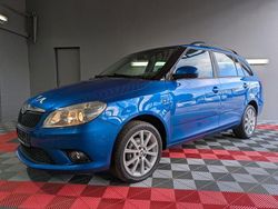 Blau Gebraucht 2014 Skoda Fabia Ambition Kleinwagen | 6.190 € (Fairer Preis)