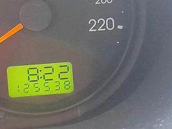 Silber Gebraucht 2003 Ford Fiesta Ghia Kleinwagen | 2.500 € (Etwas zu teuer)